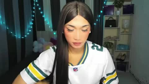 pixiedoll_ online show from 20, 7, 2026