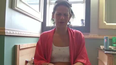 Snapshot of pixieluxxx chatting on 8, 4, 2026 PixieLuxXx online show from 8, 4, 2026