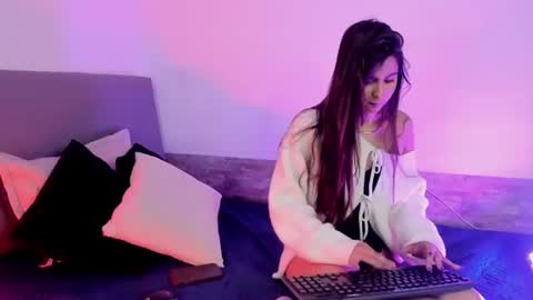 Snapshot of pixivee chatting on 9, 7, 2026 pixivee online show from 9, 7, 2026