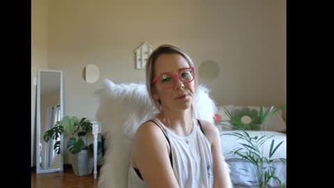 Lynn online show from 30, 1, 2025