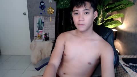 Snapshot of playful_kenzo chatting on 15, 12, 2024 Kenzo online show from 15, 12, 2024