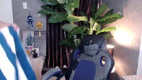 Snapshot of playful_kenzo chatting on 4, 1, 2025 Kenzo online show from 4, 1, 2025