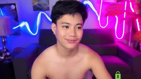 Snapshot of playful_kenzo chatting on 17, 10, 2025 Kenzo online show from 17, 10, 2025