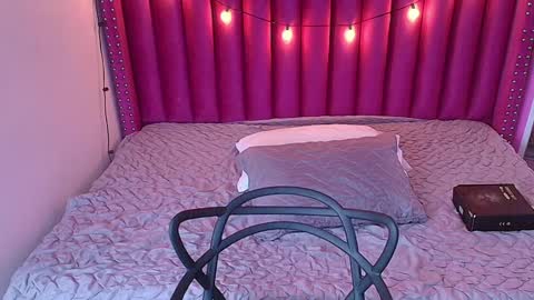 Snapshot of playfuljust_18 chatting on 28, 1, 2025 SAMARA online show from 28, 1, 2025