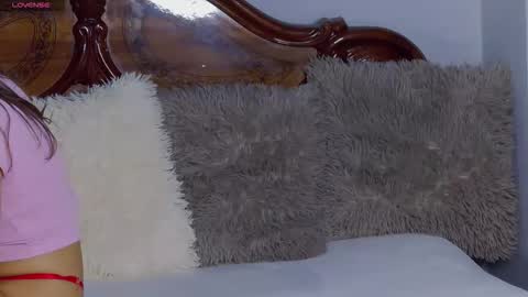 PlayfulNicole online show from 25, 11, 2025