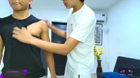   online show from 10, 4, 2026