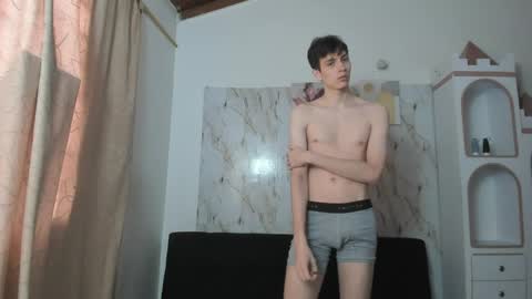 Snapshot of playhouse_boys chatting on 16, 4, 2026 Dilan and Alan online show from 16, 4, 2026