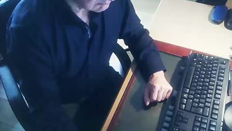 Snapshot of playingch chatting on 6, 2, 2026 littlenounours online show from 6, 2, 2026