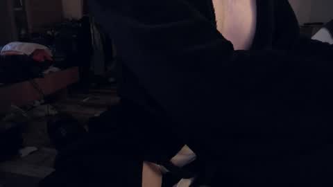 Hello ask me  . Im glad  to see you here in my room. Welcome PVT is open online show from 3, 3, 2026