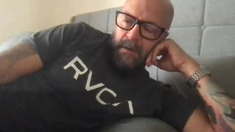 Snapshot of pleasesitonmycock chatting on 26, 4, 2026 PleaseSitOnMyCock online show from 26, 4, 2026