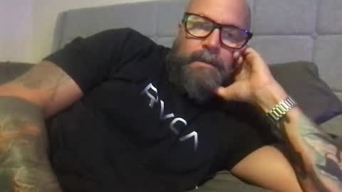 Snapshot of pleasesitonmycock chatting on 6, 5, 2026 PleaseSitOnMyCock online show from 6, 5, 2026