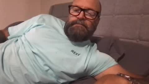 Snapshot of pleasesitonmycock chatting on 3, 6, 2026 PleaseSitOnMyCock online show from 3, 6, 2026