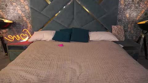 Ira brunette and Vika blonde online show from 25, 10, 2025