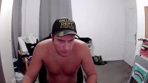 Snapshot of plkrisztian chatting on 5, 10, 2025 plkrisztian online show from 5, 10, 2025