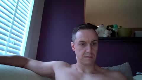 Snapshot of ploki2000 chatting on 1, 1, 2025 Kevin online show from 1, 1, 2025