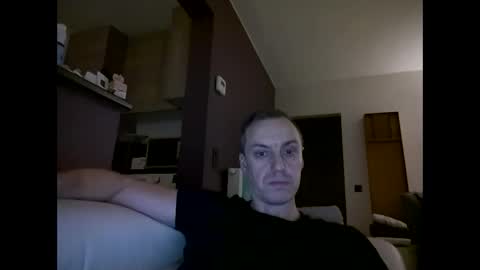 Snapshot of ploki2000 chatting on 30, 1, 2025 Kevin online show from 30, 1, 2025