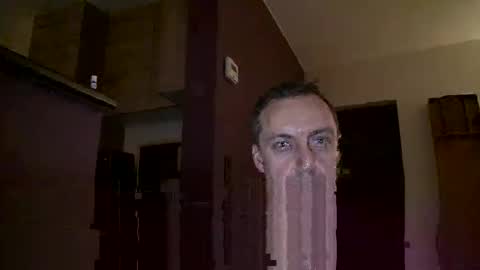 Snapshot of ploki2000 chatting on 5, 2, 2025 Kevin online show from 5, 2, 2025