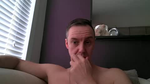 Snapshot of ploki2000 chatting on 23, 2, 2025 Kevin online show from 23, 2, 2025