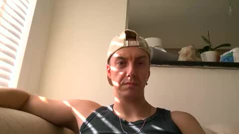 Snapshot of ploki2000 chatting on 12, 10, 2025 Kevin online show from 12, 10, 2025