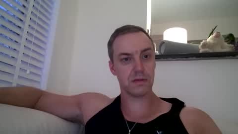 Snapshot of ploki2000 chatting on 14, 12, 2025 Kevin online show from 14, 12, 2025