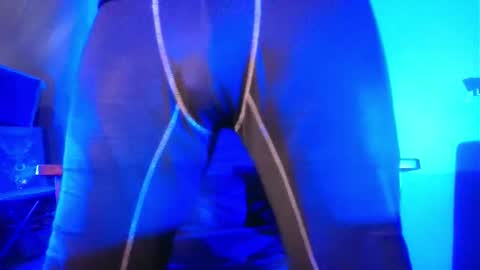 StraightPlush online show from 7, 2, 2026