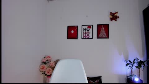 Snapshot of pocahontas_sensual chatting on 9, 1, 2025 Jasmine online show from 9, 1, 2025