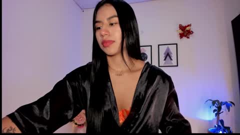 Snapshot of pocahontas_sensual chatting on 10, 3, 2025 Jasmine online show from 10, 3, 2025