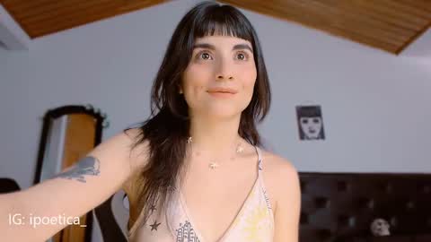 Snapshot of poeeticaa_ chatting on 19, 12, 2024 IG ipoetica online show from 19, 12, 2024