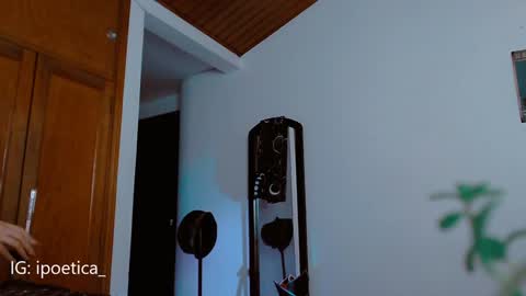 Snapshot of poeeticaa_ chatting on 14, 1, 2025 IG ipoetica online show from 14, 1, 2025