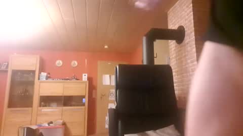 Snapshot of pointman72 chatting on 7, 11, 2025 pointman72 online show from 7, 11, 2025