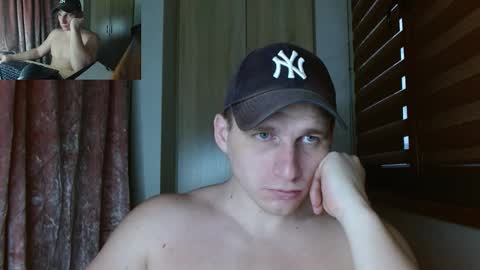 Snapshot of poliglotjoe2 chatting on 30, 3, 2026 Poliglotjoe2 online show from 30, 3, 2026