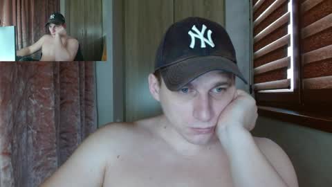 Snapshot of poliglotjoe2 chatting on 2, 4, 2026 Poliglotjoe2 online show from 2, 4, 2026