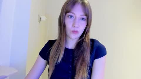 Snapshot of polihoney chatting on 17, 3, 2026 Polina online show from 17, 3, 2026