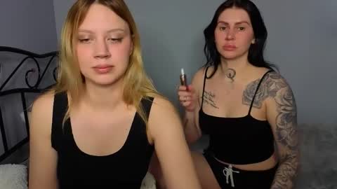 Snapshot of pollidollis chatting on 10, 4, 2026 PolliNata online show from 10, 4, 2026