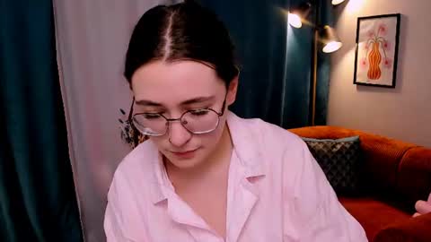 Polly online show from 28, 6, 2026
