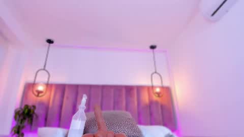 POLLY online show from 7, 4, 2026