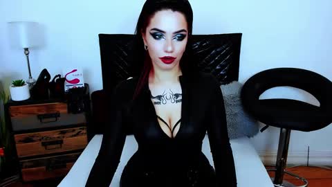 Snapshot of pollyflowers chatting on 1, 3, 2025 Polly online show from 1, 3, 2025