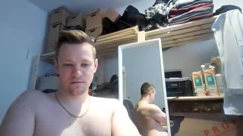 Snapshot of pommesmiteiscreme chatting on 15, 2, 2026 pommesmiteiscreme online show from 15, 2, 2026