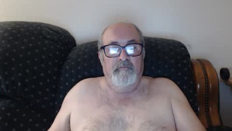 Snapshot of poppi_4u chatting on 27, 2, 2025 poppi_4u online show from 27, 2, 2025