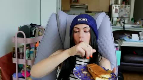 A cadia online show from 5, 11, 2025