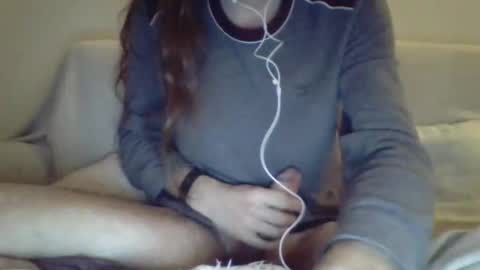 Snapshot of portuguesehung chatting on 9, 4, 2026 The Dude online show from 9, 4, 2026