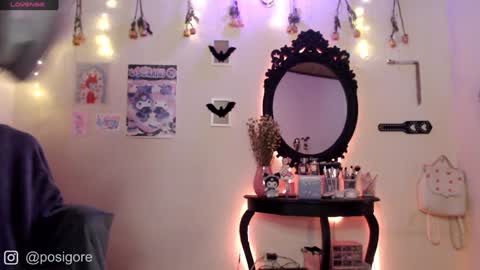 Snapshot of posigore chatting on 6, 1, 2025 Anna Goth independient model online show from 6, 1, 2025