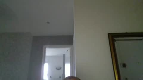 Snapshot of pourquoi_toi chatting on 12, 10, 2025 pourquoi_toi online show from 12, 10, 2025