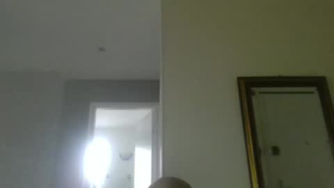 Snapshot of pourquoi_toi chatting on 19, 10, 2025 pourquoi_toi online show from 19, 10, 2025