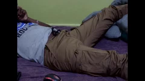 Snapshot of precious_nesh chatting on 9, 10, 2025 precious_nesh online show from 9, 10, 2025