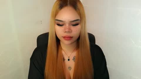 MAXXINE online show from 3, 12, 2025