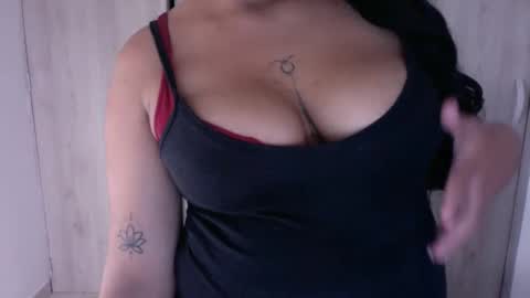 Snapshot of preggo_fantasy chatting on 9, 10, 2025 preggo_fantasy online show from 9, 10, 2025