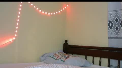 Snapshot of pretty__lisa chatting on 2, 11, 2025 pretty__lisa online show from 2, 11, 2025