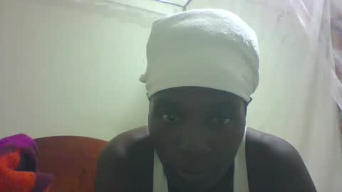 Snapshot of pretty_betty_ chatting on 4, 2, 2025 pretty_betty_ online show from 4, 2, 2025