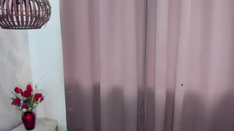 Snapshot of pretty_bigboobs_ chatting on 8, 3, 2025 Carla online show from 8, 3, 2025